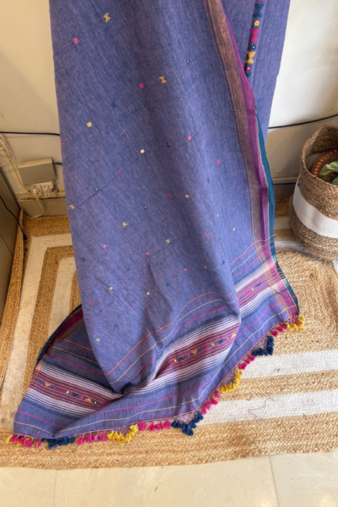 BHUJODI SUIT