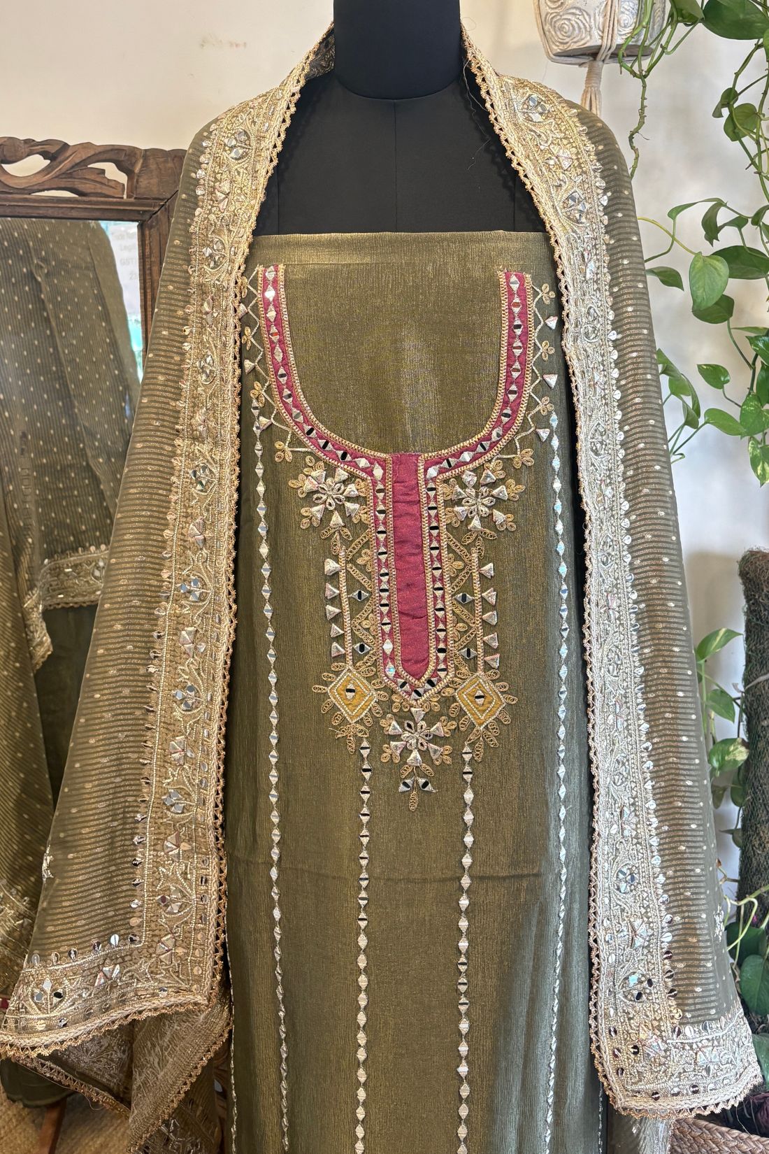 TISSUE BROCADE SUIT SET