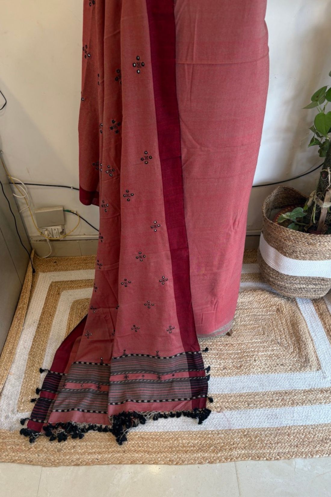 BHUJODI SUIT