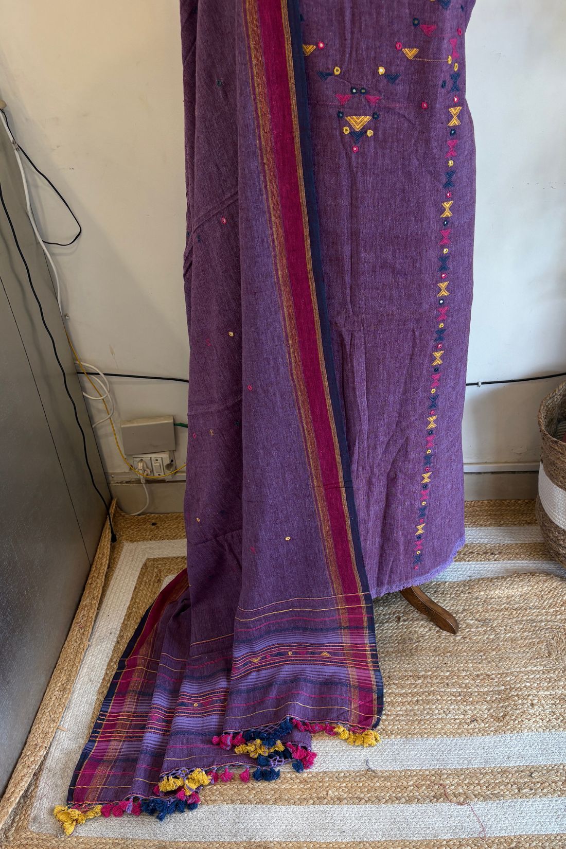 BHUJODI SUIT