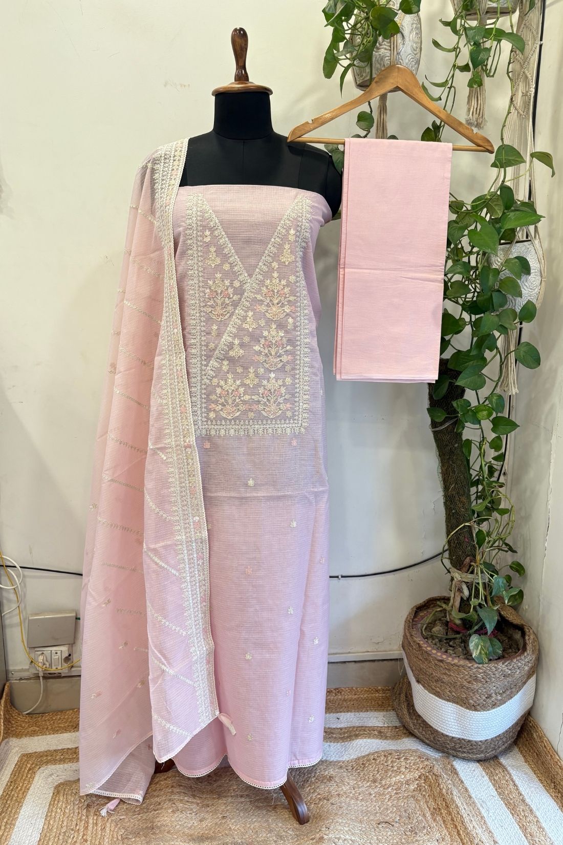 KOTTA SILK SUIT