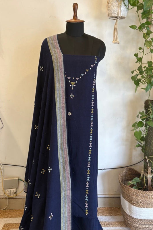 BHUJODI SUIT