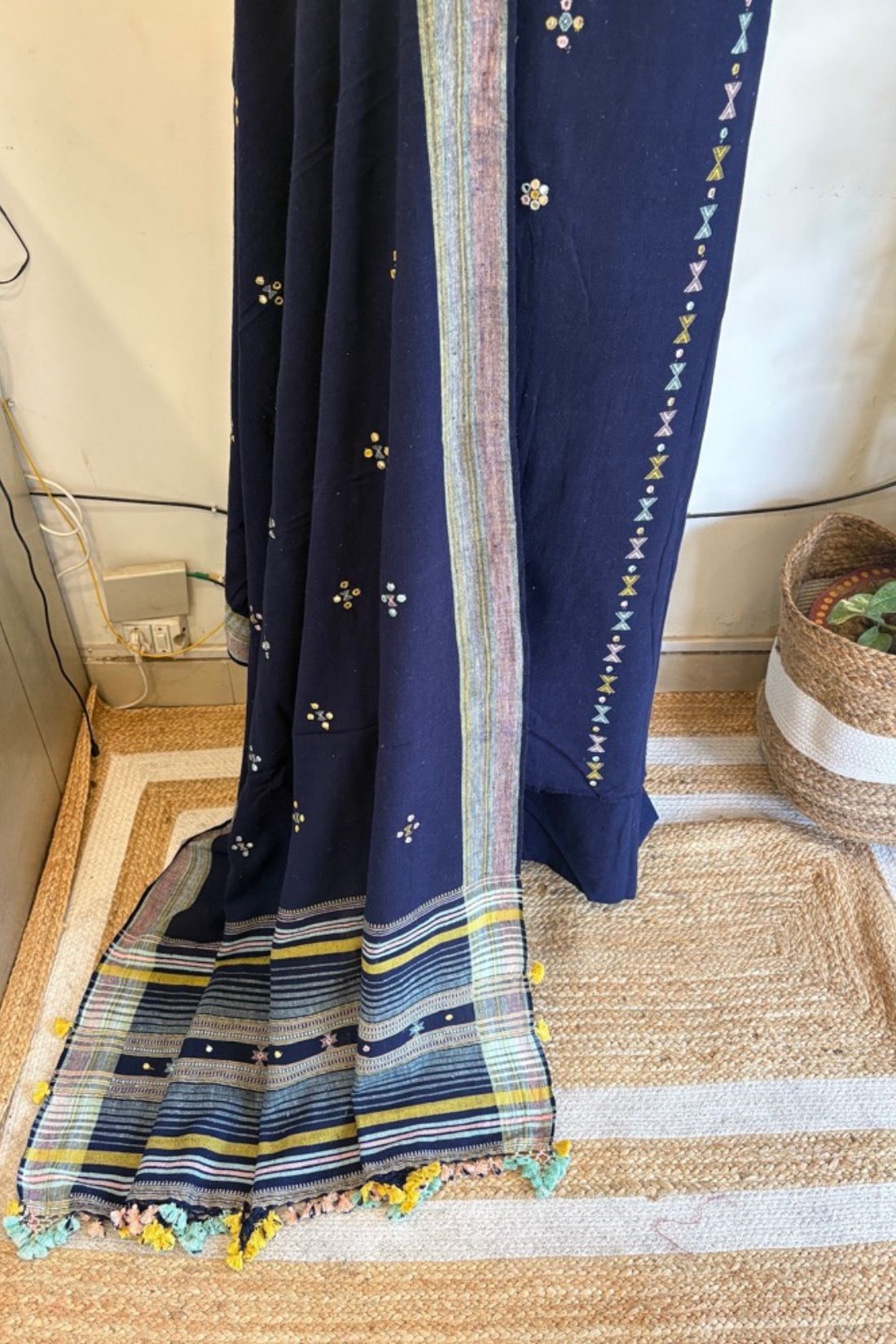 BHUJODI SUIT