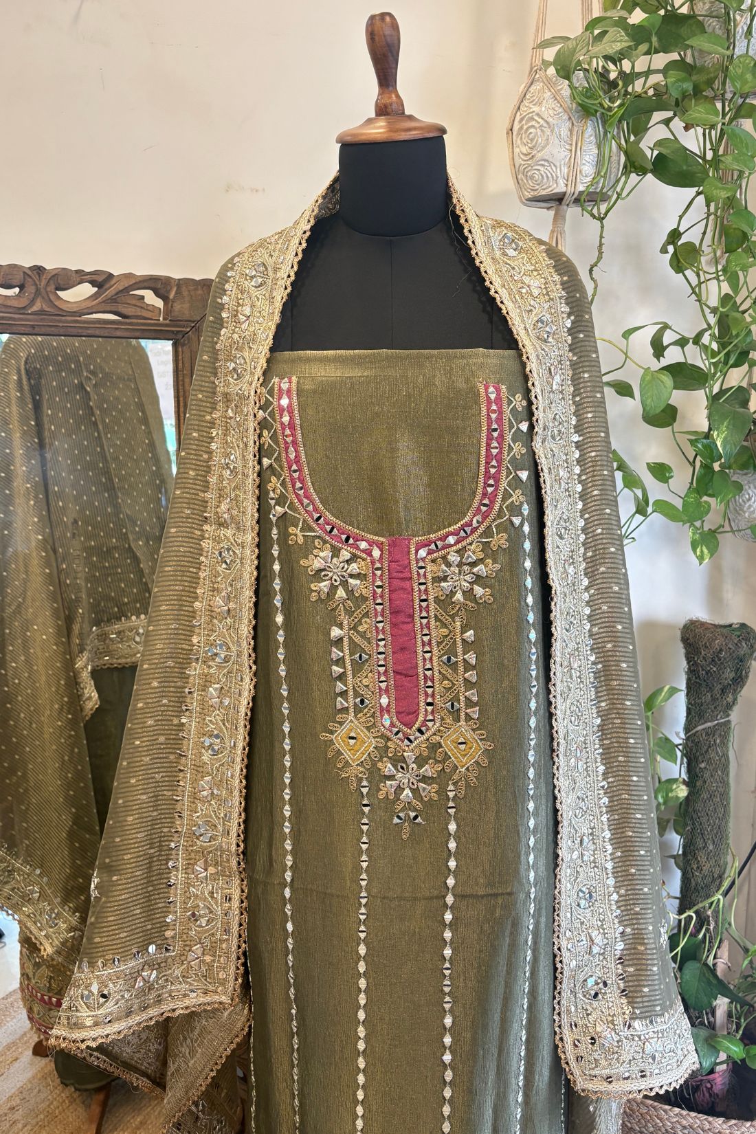 TISSUE BROCADE SUIT SET