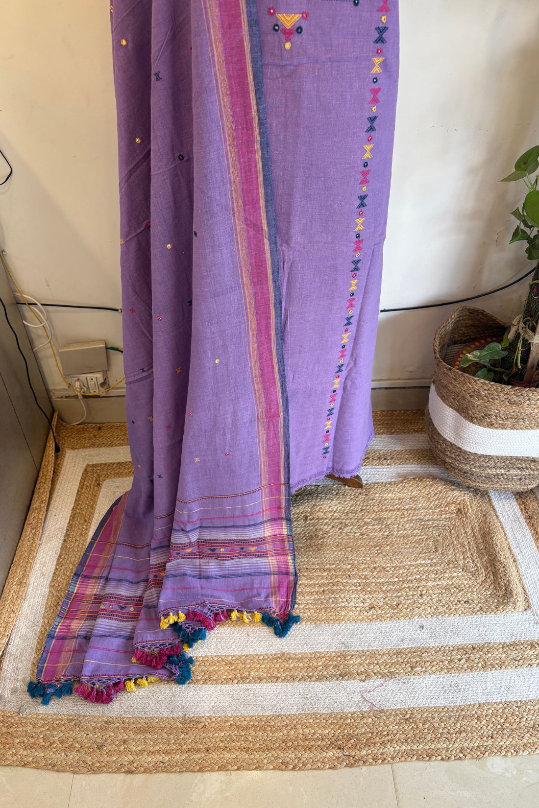 BHUJODI SUIT