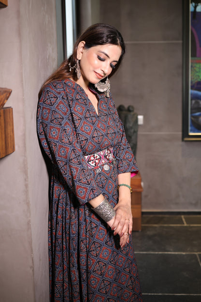 RUHANIYAT III