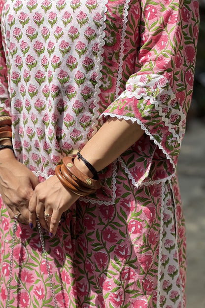 HAND BLOCK PRINTED KURTA WITH LACE DETAILING