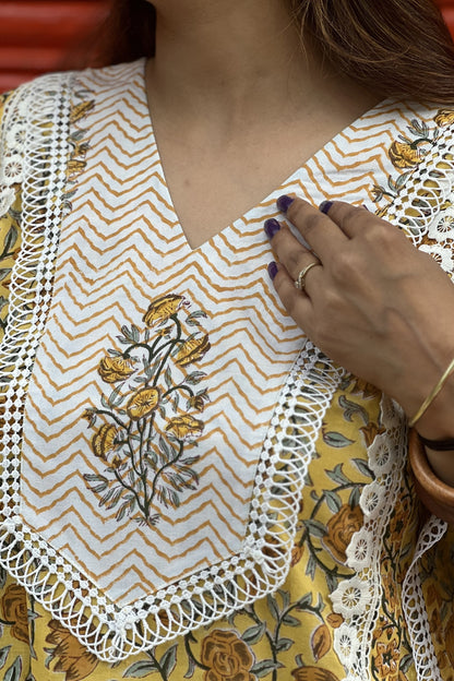 HAND BLOCK PRINTED KALIDAR KURTA SET WITH LACE DETAILING