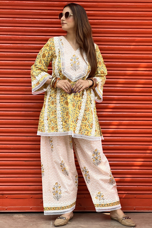 HAND BLOCK PRINTED KALIDAR KURTA SET WITH LACE DETAILING