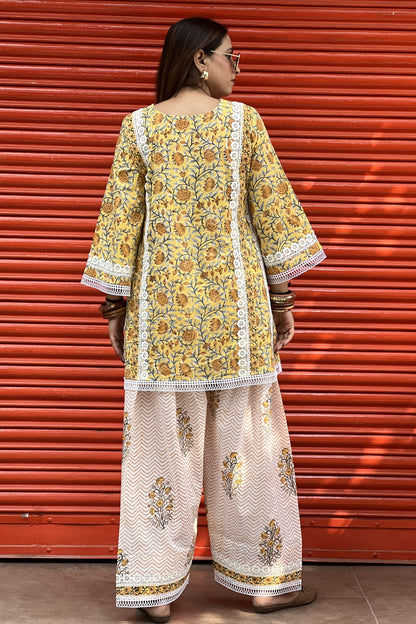 HAND BLOCK PRINTED KALIDAR KURTA SET WITH LACE DETAILING