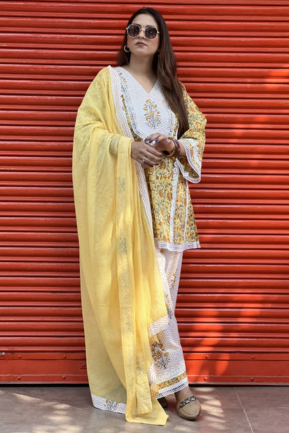 HAND BLOCK PRINTED KALIDAR SUIT SET WITH LACE DETAILING