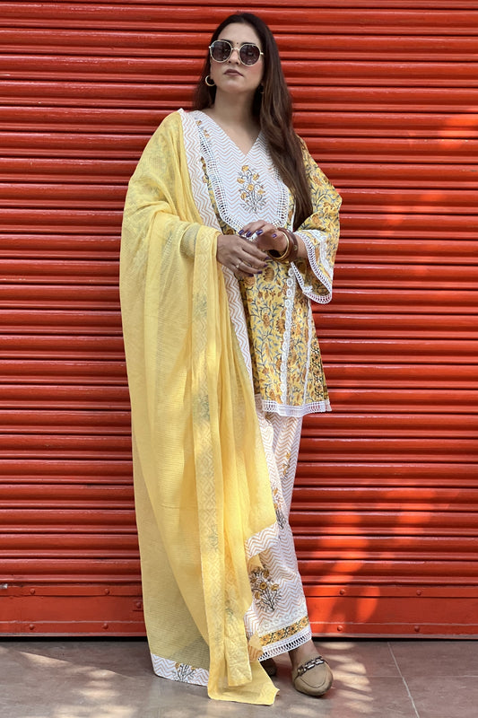 HAND BLOCK PRINTED KALIDAR SUIT SET WITH LACE DETAILING