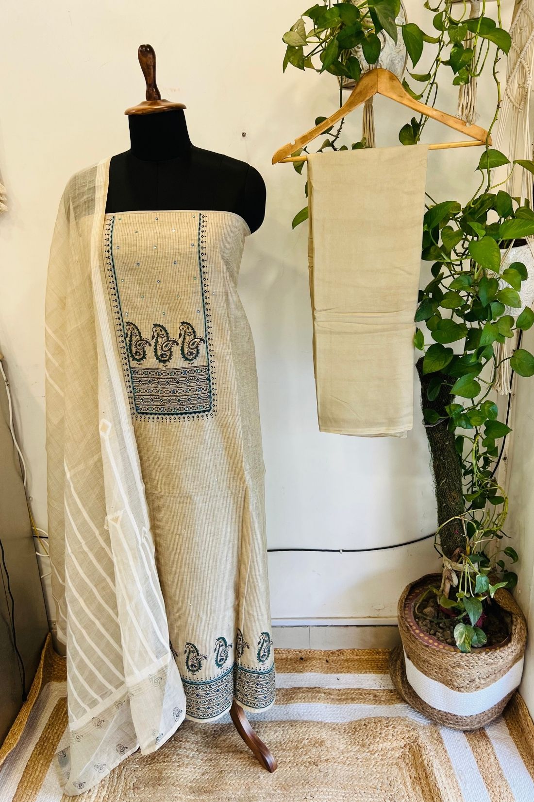 CHANDERI SUIT