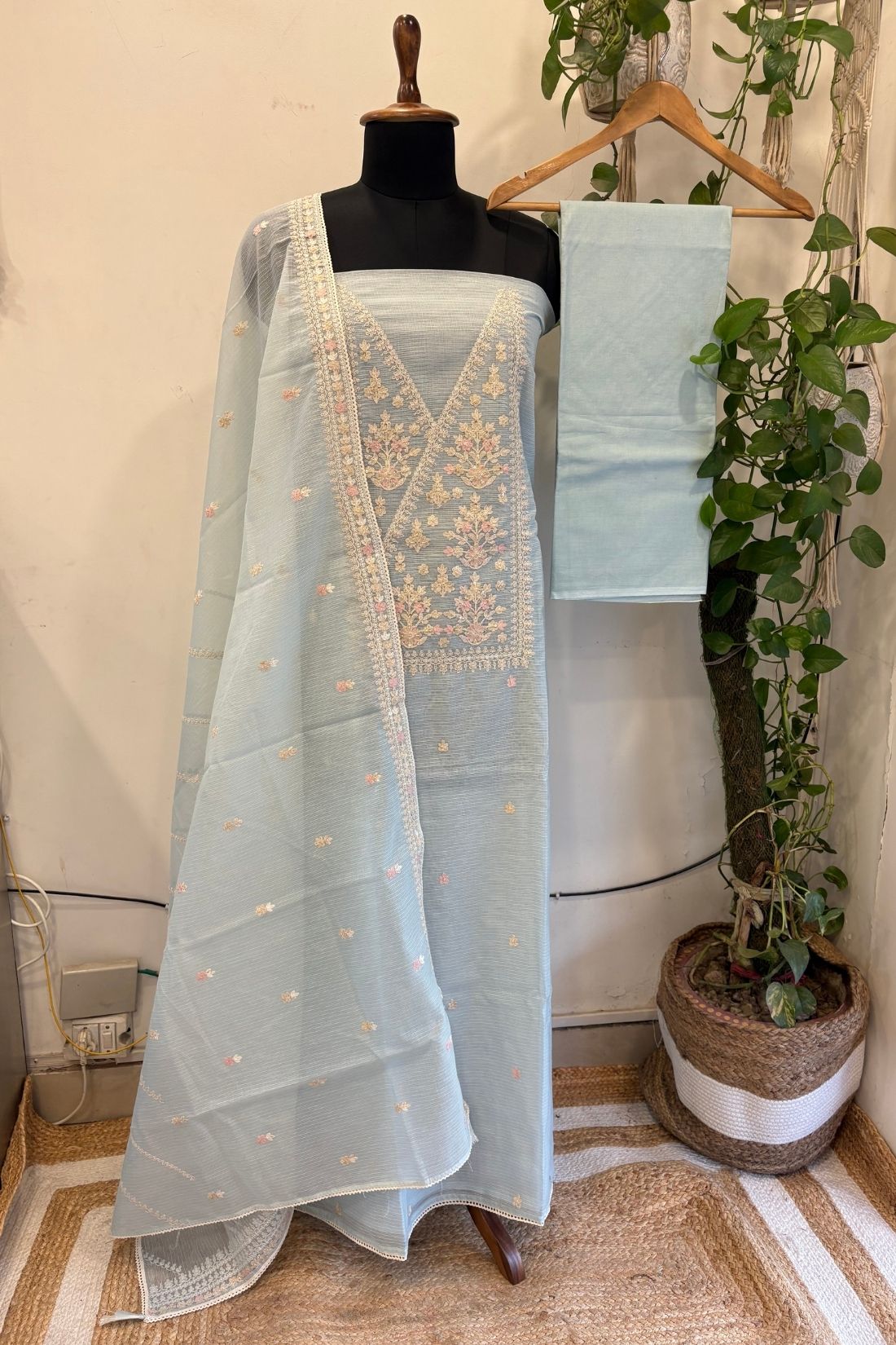 KOTTA SILK SUIT